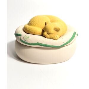 Vintage Ceramic Sleeping Kitten on Pillow Porcelain Trinket Box Hallmark 80s